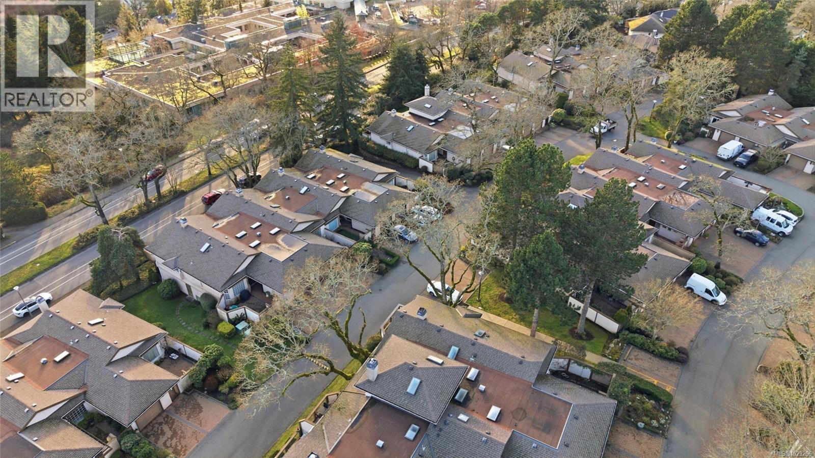 19 901 Kentwood Lane, Saanich