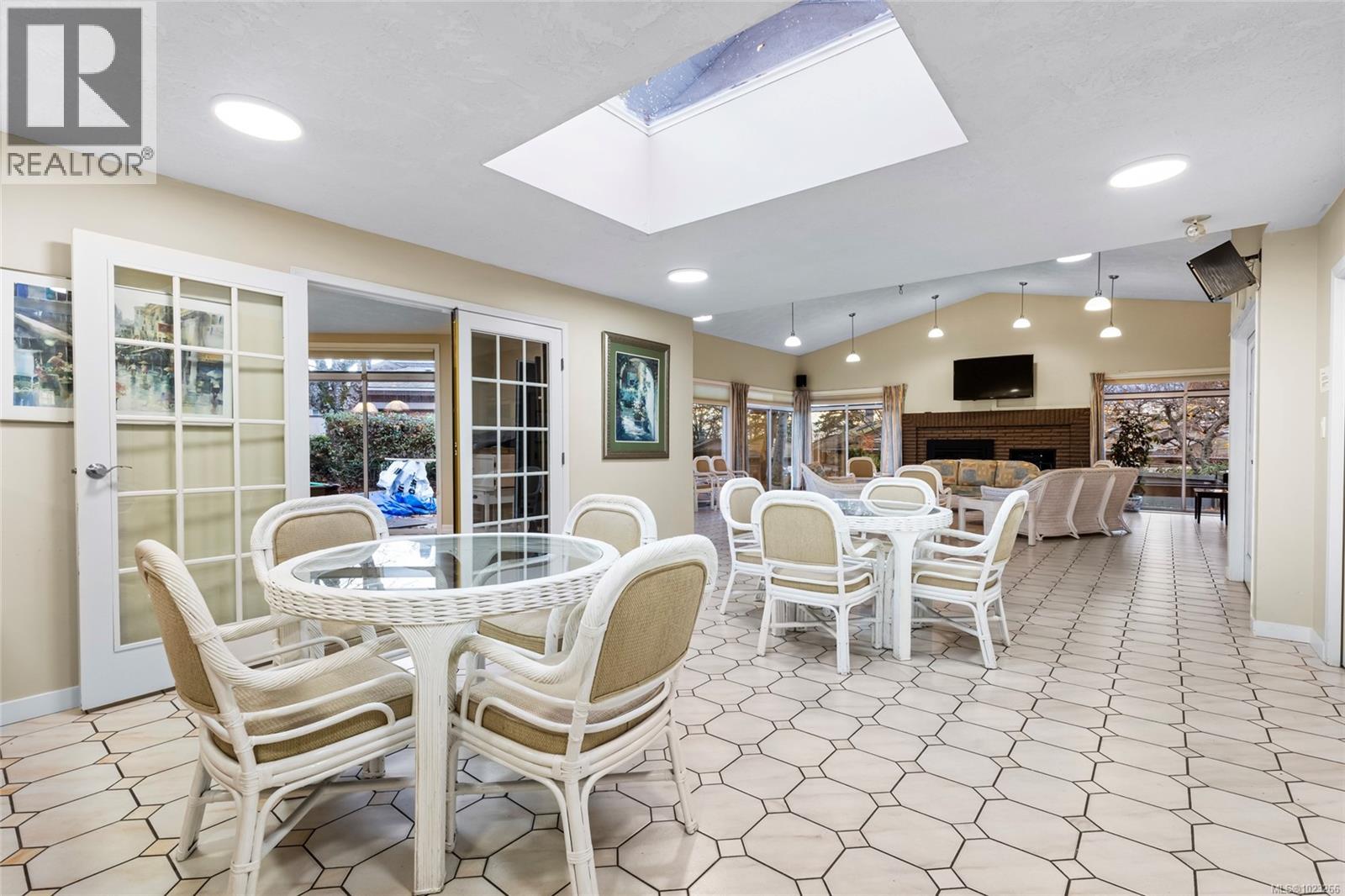 19 901 Kentwood Lane, Saanich