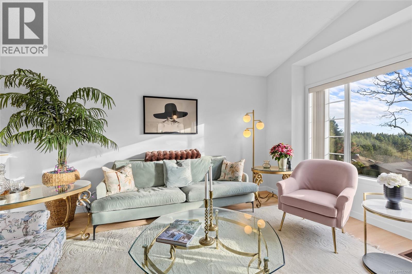 19 901 Kentwood Lane, Saanich