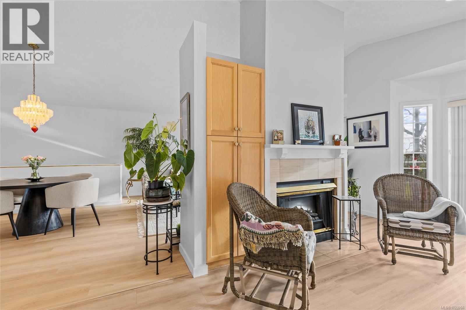 19 901 Kentwood Lane, Saanich