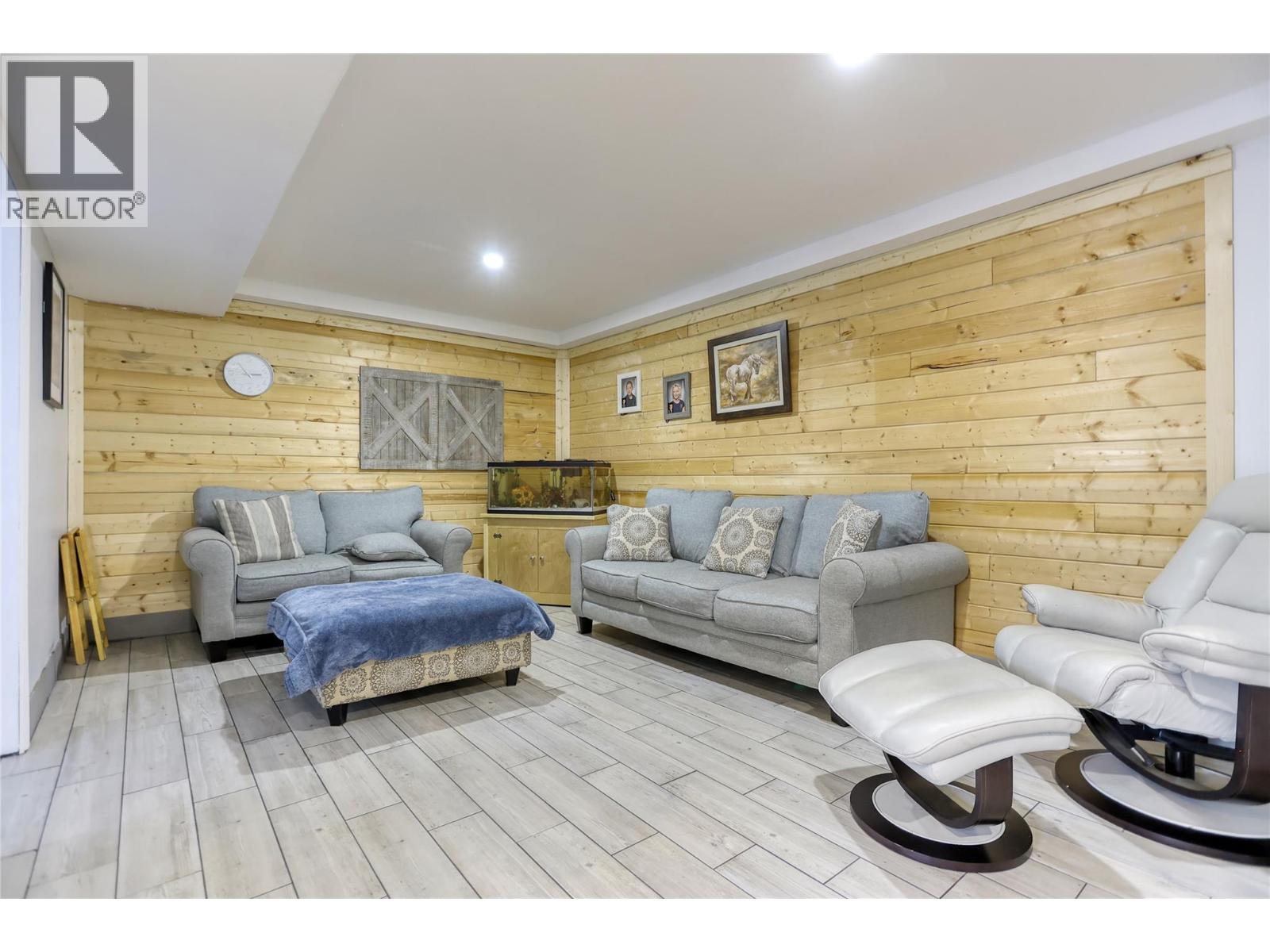 4161 VERIGIN Road - 33