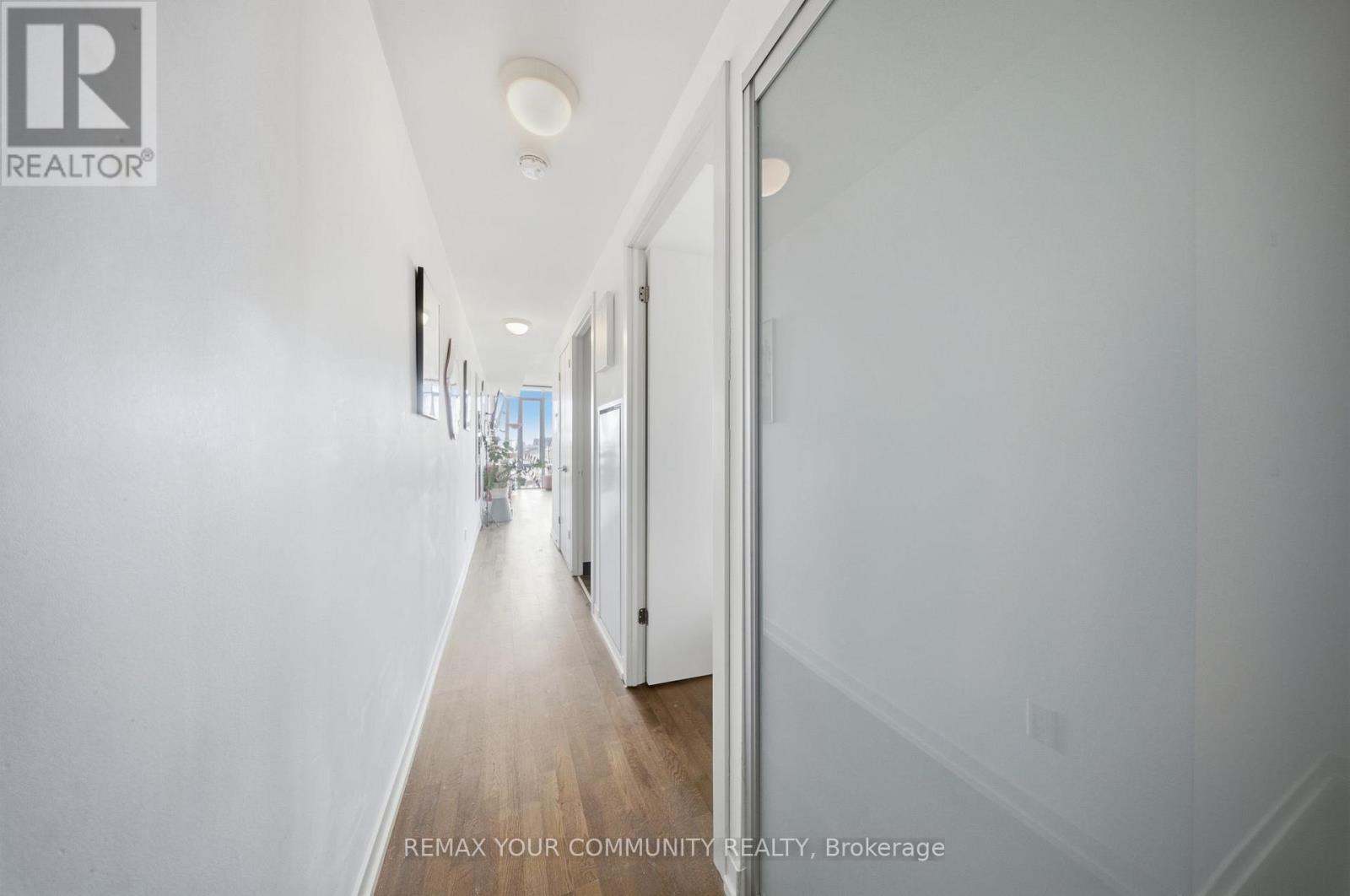1307 - 95 BATHURST STREET - Photo 2 of 19, Toronto (Waterfront Communities), Ontario