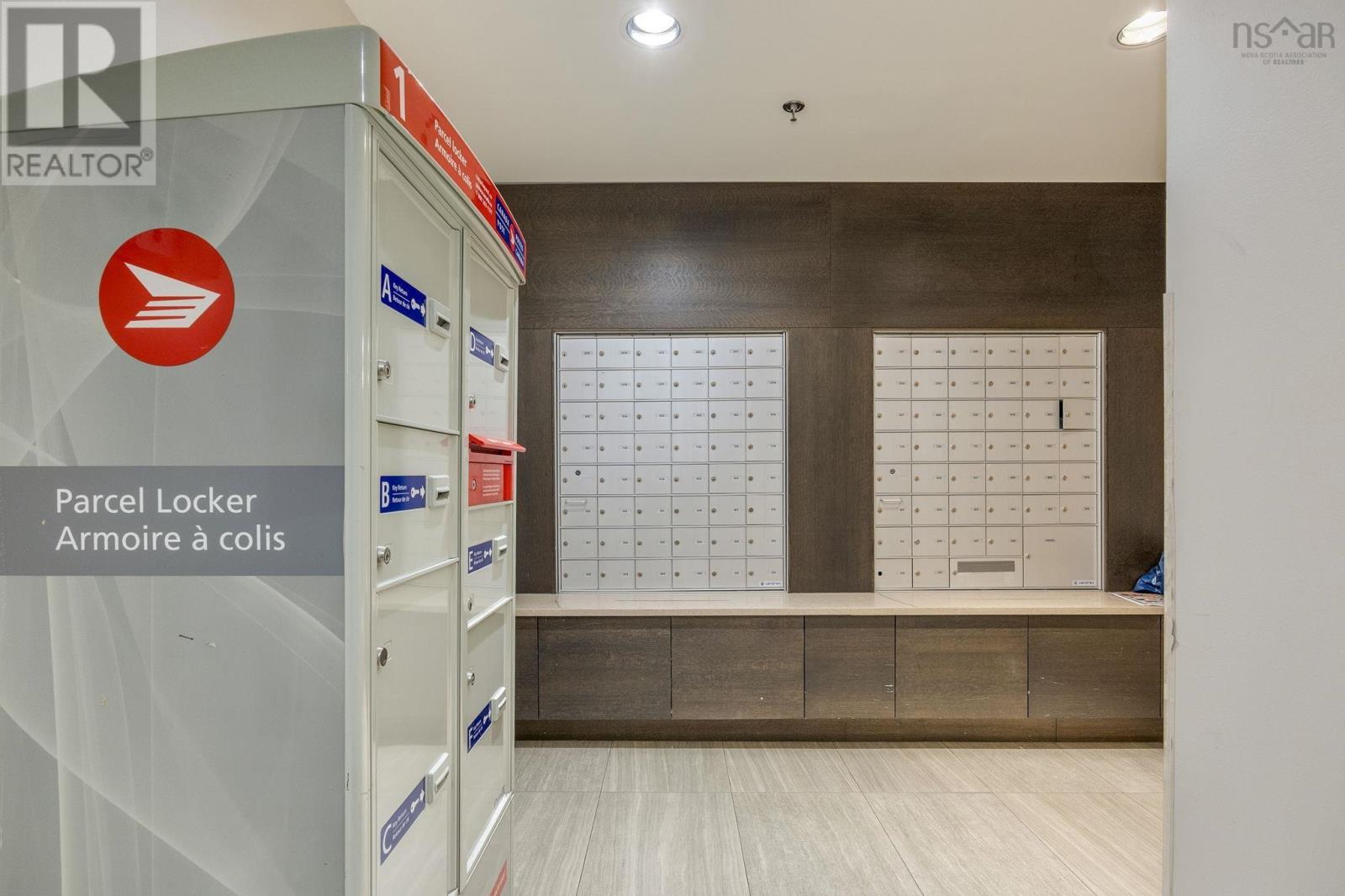 Property 42 of 49 of 1007 15 Kings Wharf Place