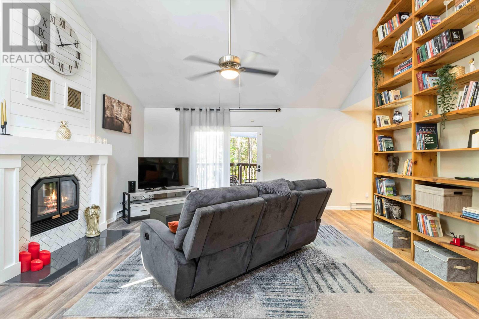 Property 10 of 51 of 1800 Cartier Court