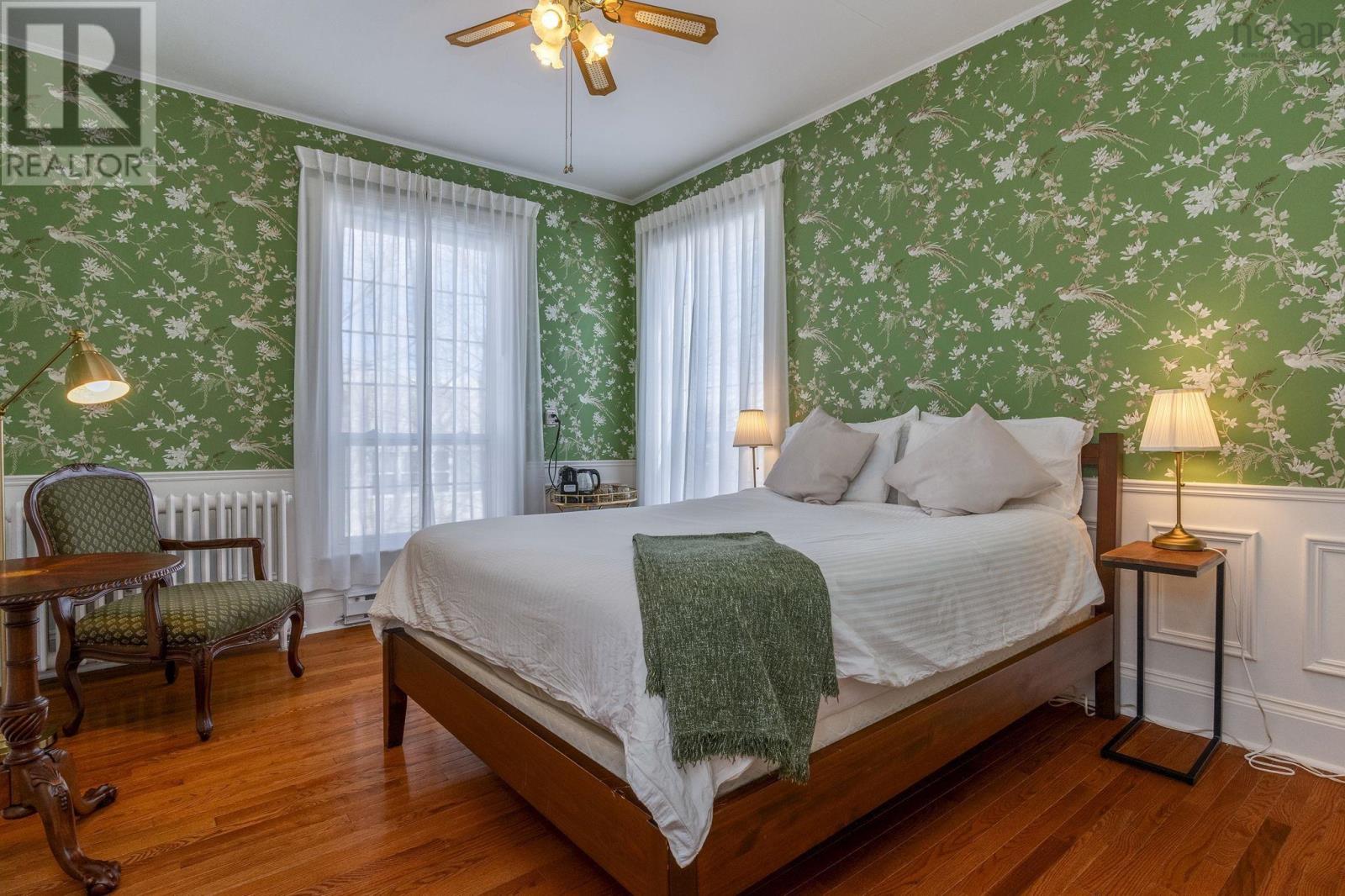 Property 33 of 50 of 153 Albert Street