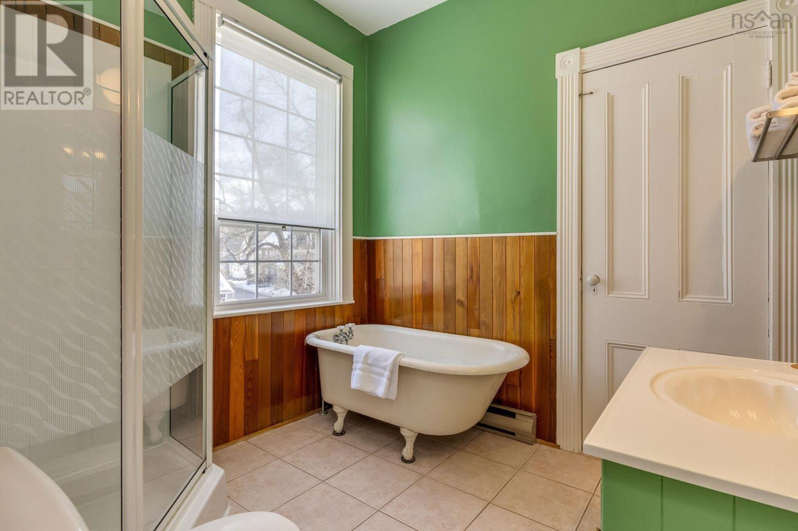 Property 35 of 50 of 153 Albert Street