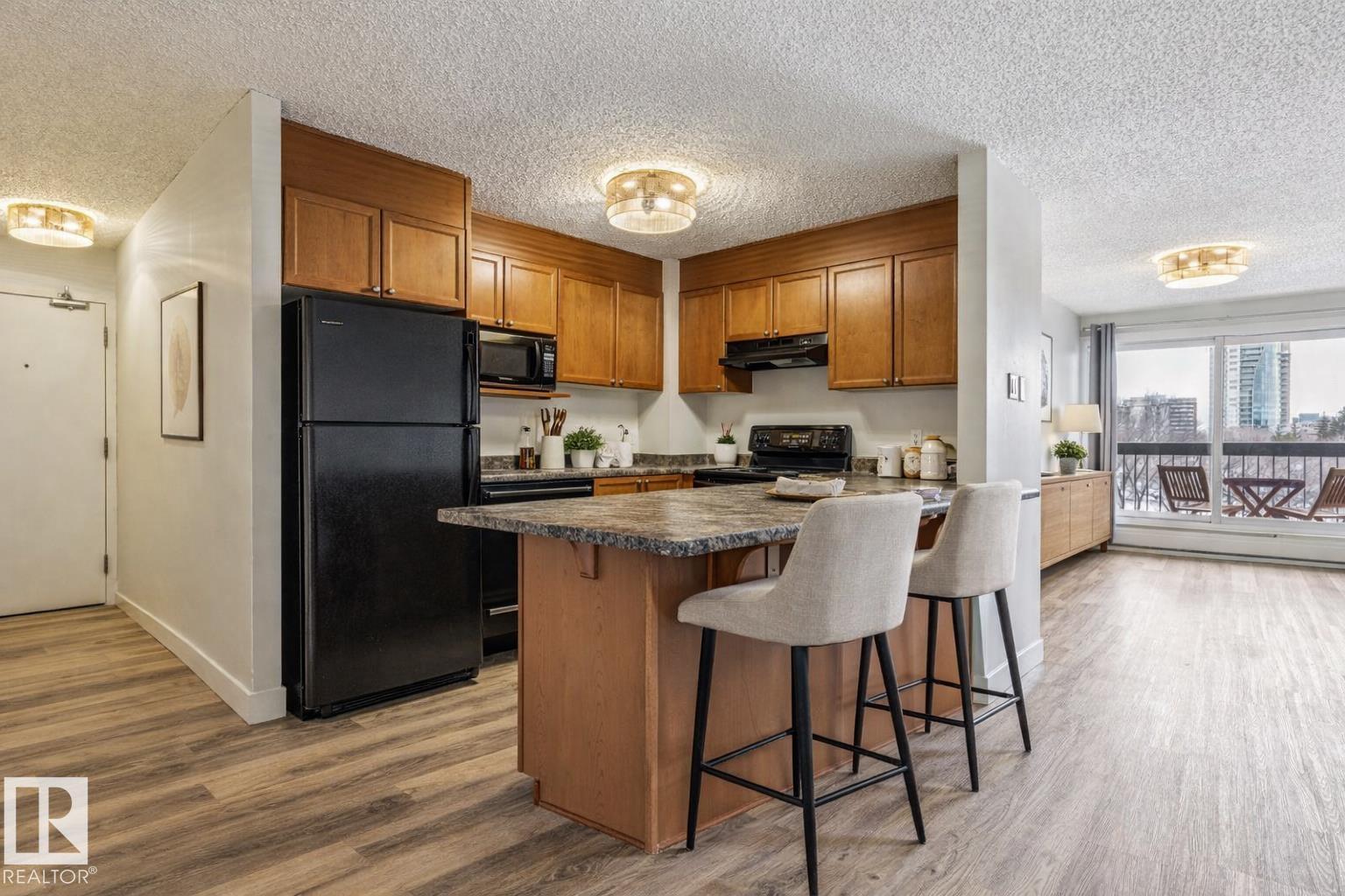 #404 9715 110 ST NW - 1