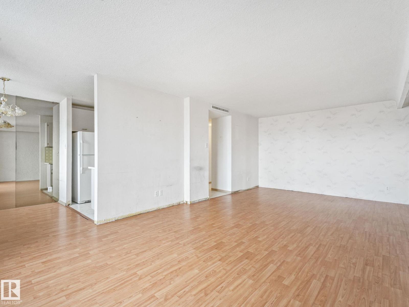 
          1404 10160 115 Street NW
            <br/>
            <span>Edmonton</span>
            , 
            <span>AB</span>
             <span>T5K1T6</span>
         - Photo 49