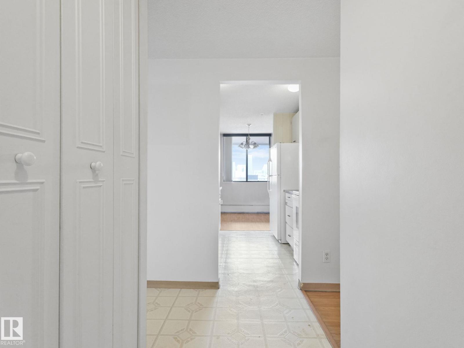 
          1404 10160 115 Street NW
            <br/>
            <span>Edmonton</span>
            , 
            <span>AB</span>
             <span>T5K1T6</span>
         - Photo 11