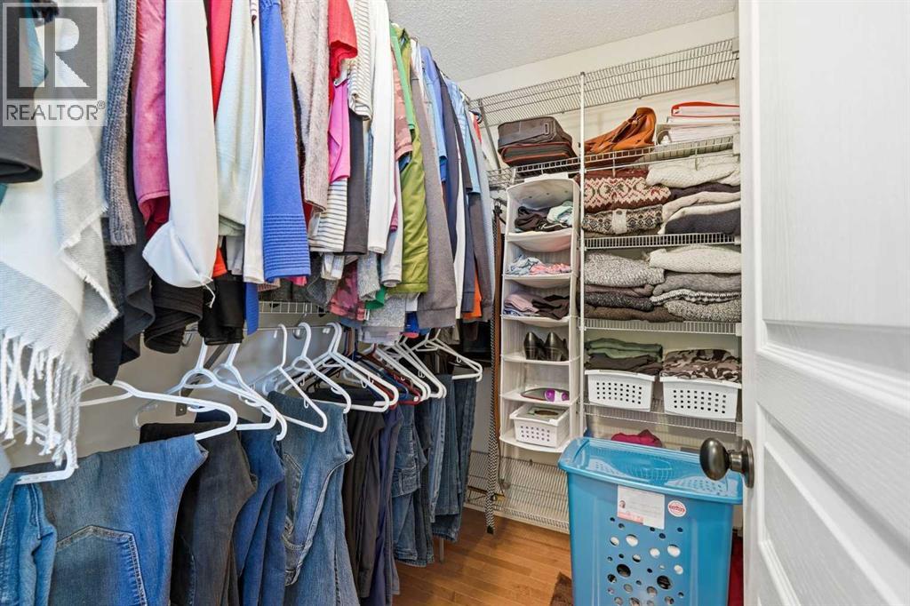 238 Sunset View, Cochrane