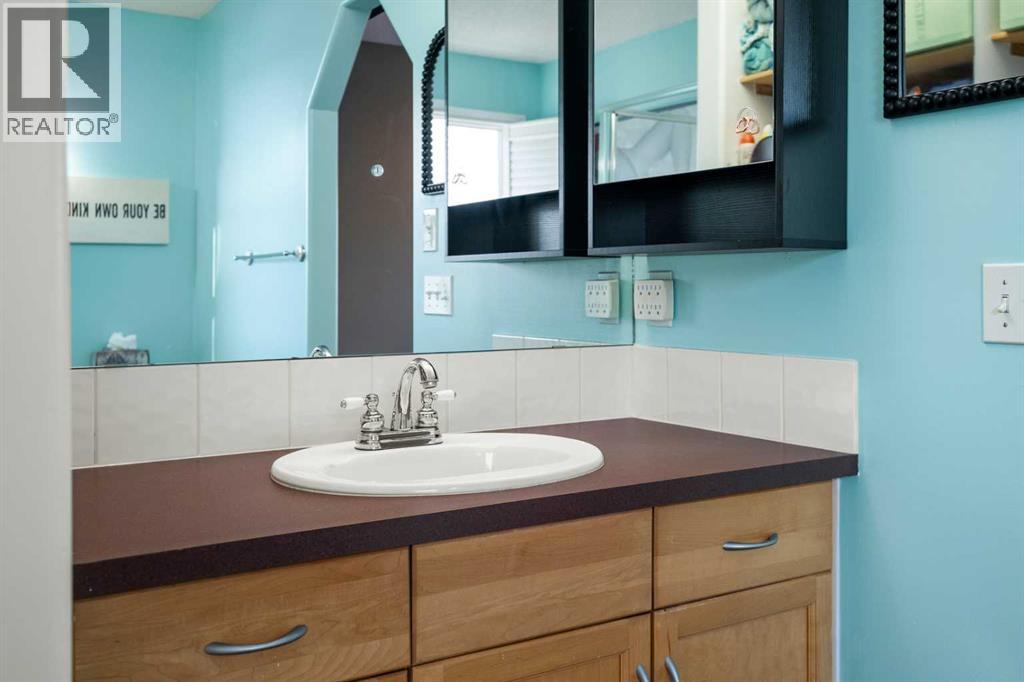 Single Family House for Sale in  Inverness Drive SE McKenzie Towne Calgary 