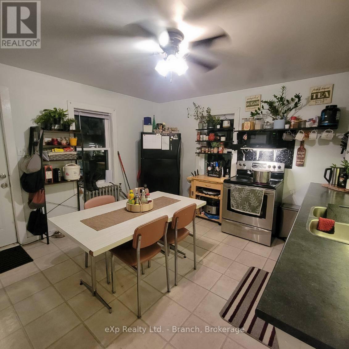 29 WOODS STREET - 13