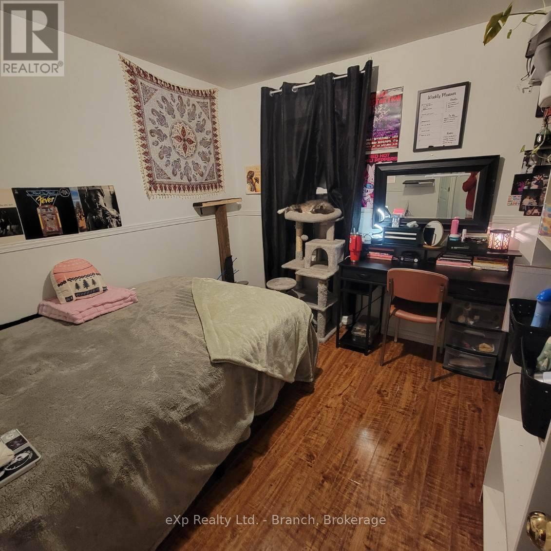29 WOODS STREET - 15