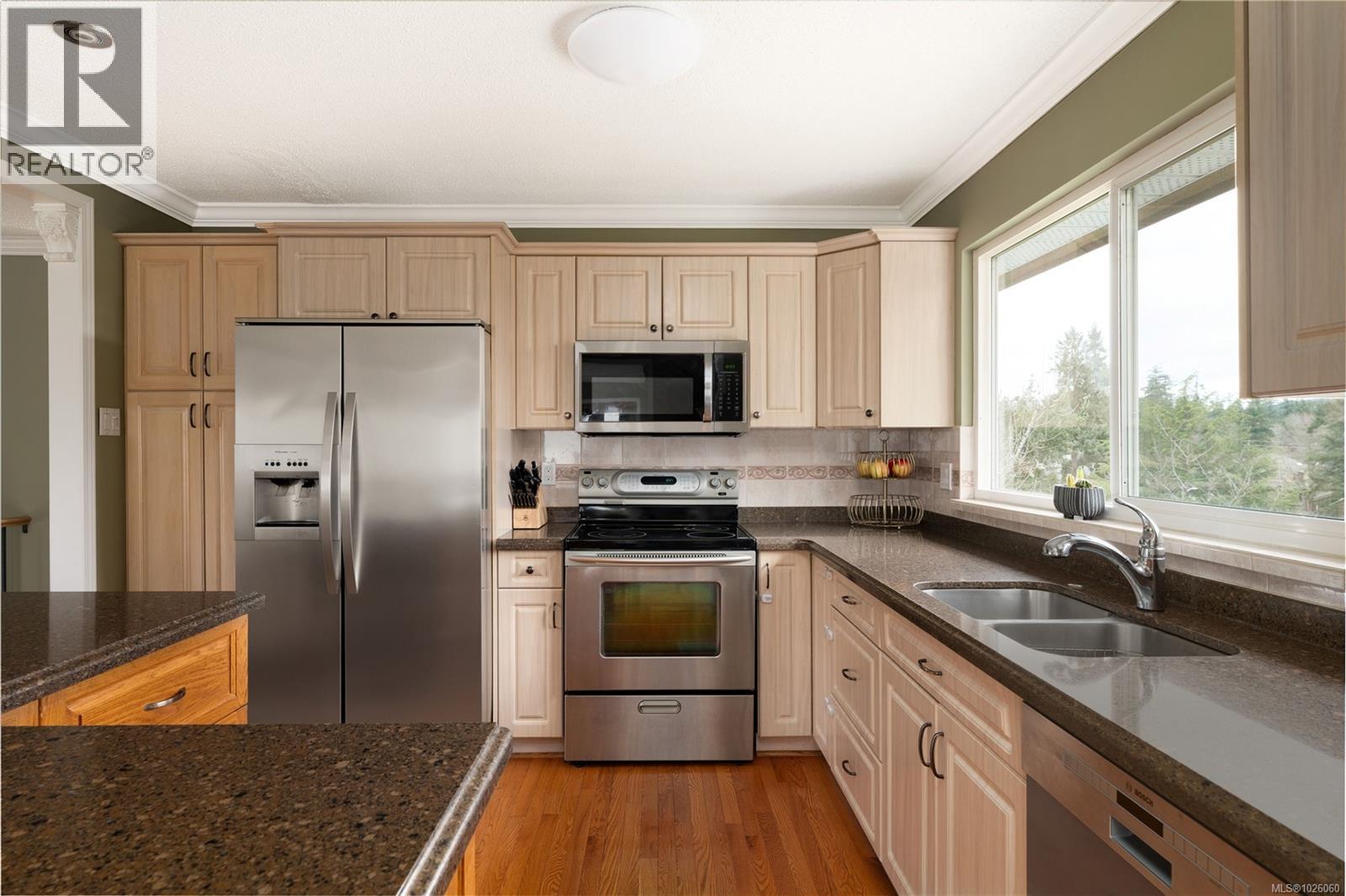  4343 Ridgewood Crescent, Saanich