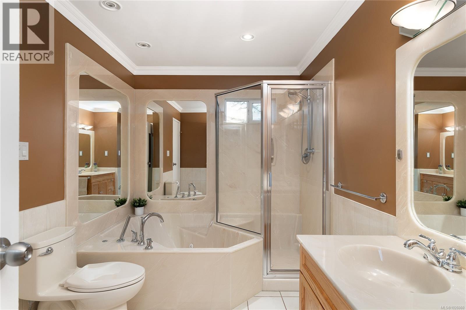  4343 Ridgewood Crescent, Saanich