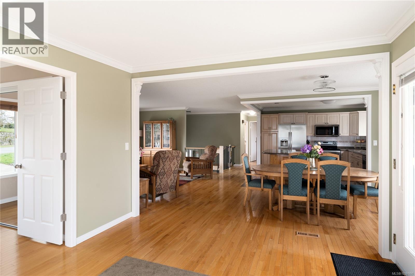  4343 Ridgewood Crescent, Saanich