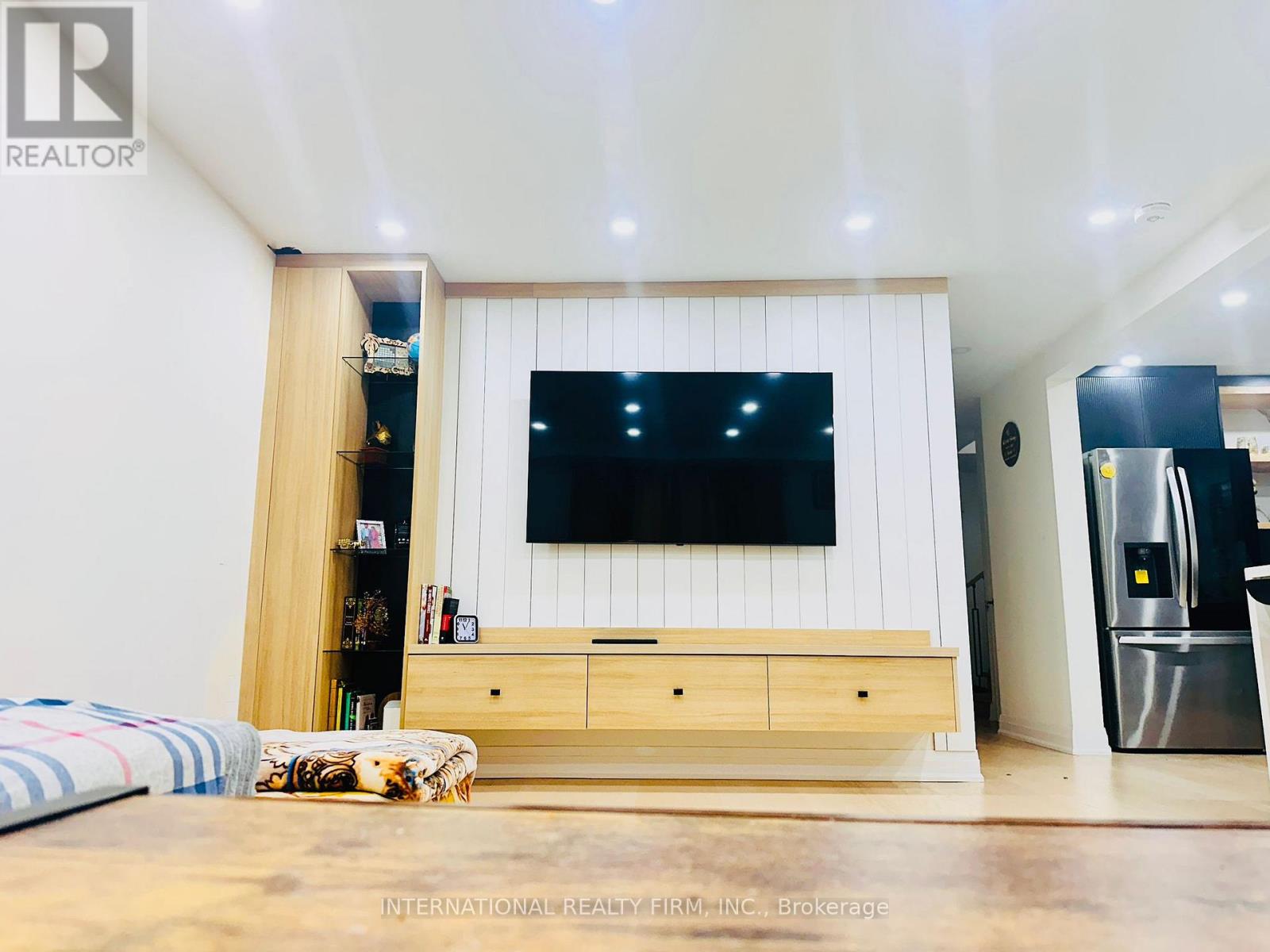 4 JOSHUA COURT - 5
