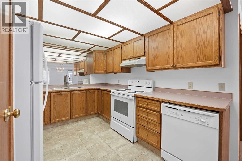 Single Family House Bungalow for Sale in  Arbour Cliff Close NW Arbour Lake Calgary 