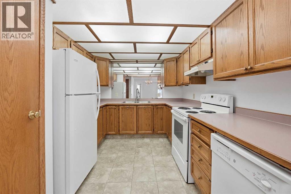 Single Family House Bungalow for Sale in  Arbour Cliff Close NW Arbour Lake Calgary 