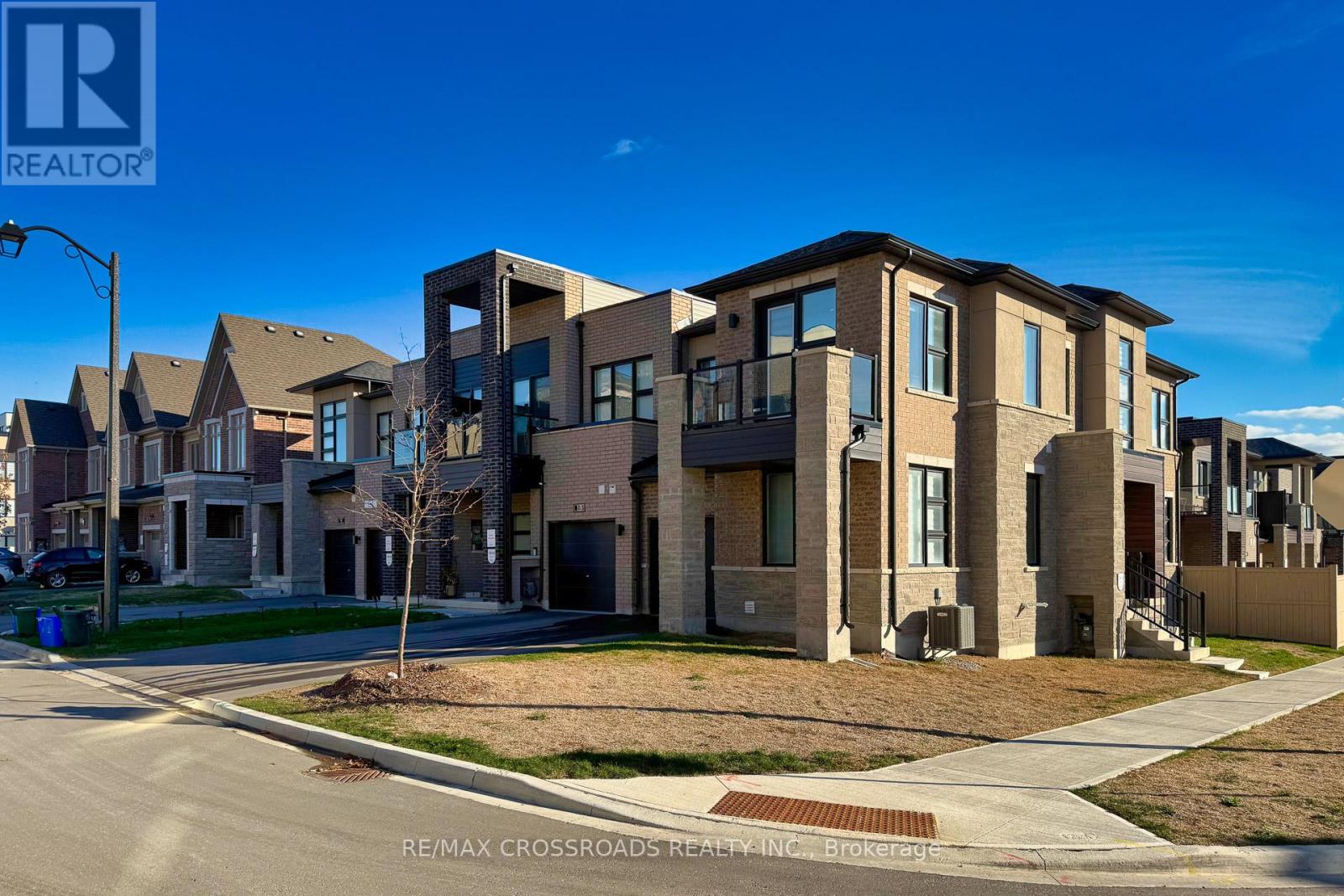 15 PERCY RYE AVENUE - Photo 3 of 41, Markham (Angus Glen), Ontario