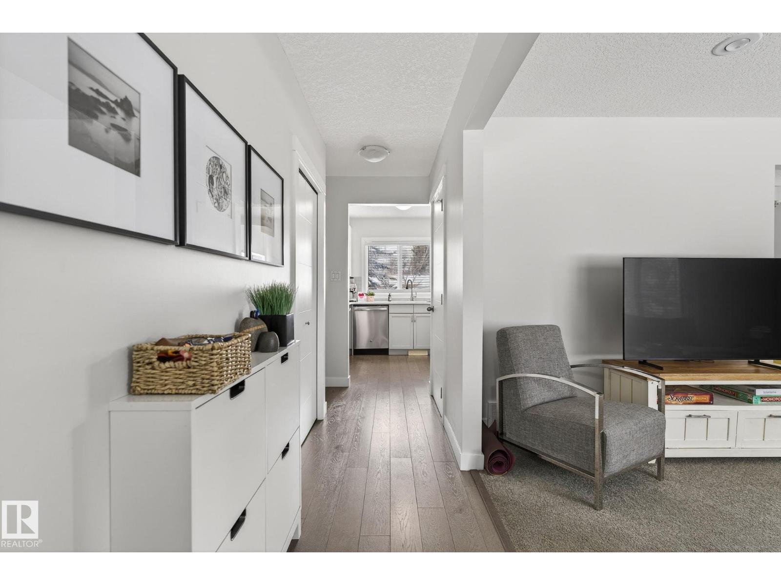 10840 139 ST NW - Photo 4 of 52, Edmonton, Alberta