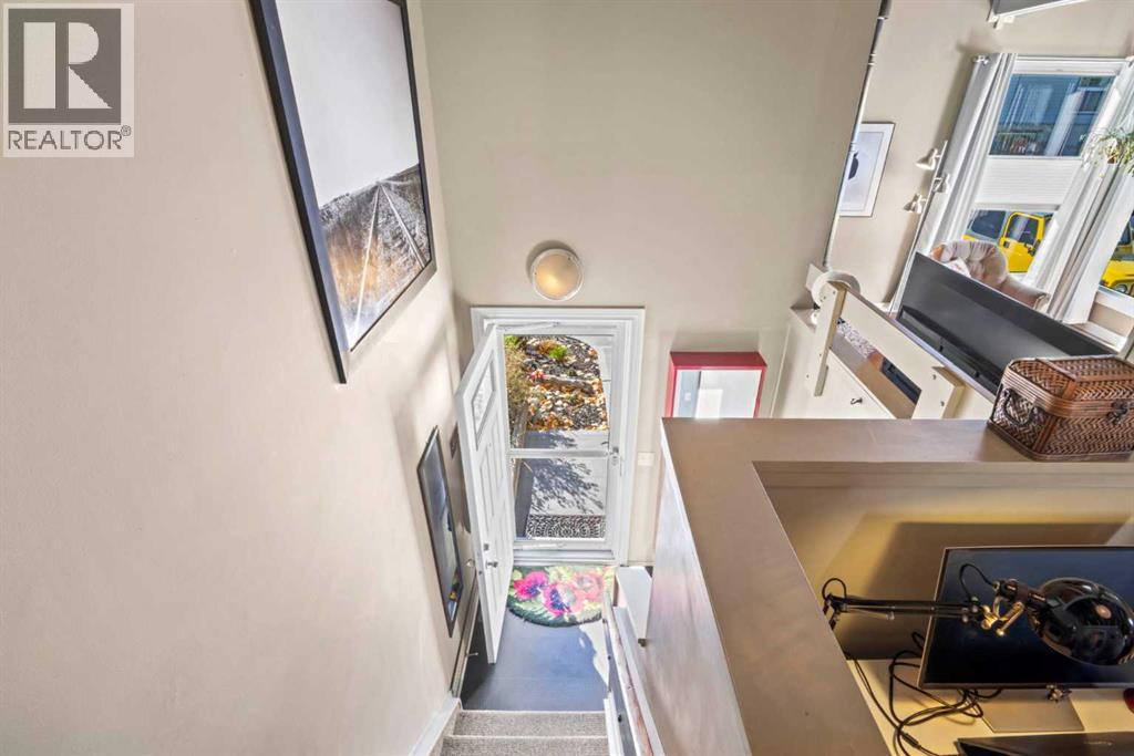 Single Family House Bi-level for Sale in   Braxton Place SW Braeside Calgary 