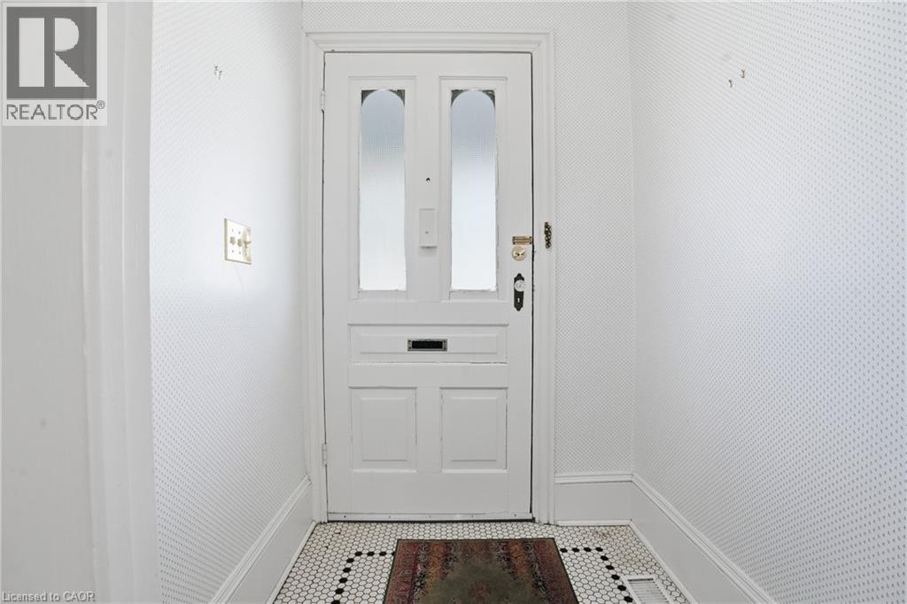 60 PARK Street W - Photo 3 of 30, Dundas, Ontario