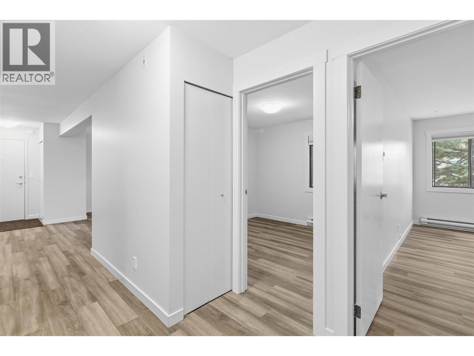 44 Whiteshield Crescent S Unit# 306, Kamloops