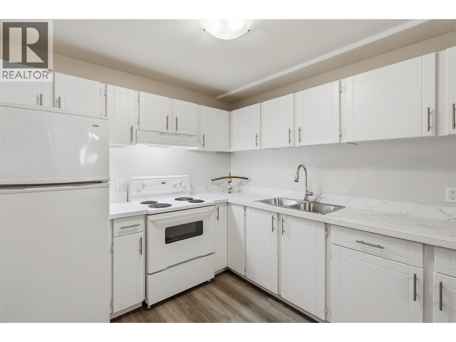 44 Whiteshield Crescent S Unit# 306, Kamloops