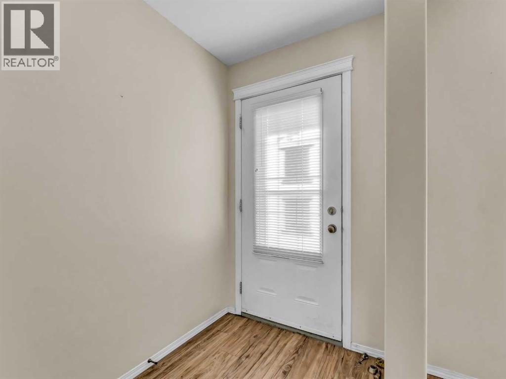 
          112 Northlands Pointe Northeast
            <br/>
            <span>Medicine Hat</span>
            , 
            <span>AB</span>
             <span>T1B0C5</span>
         - Photo 7