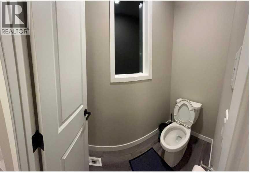 Single Family House for Sale in  Lucas Gardens NW Livingston Calgary 