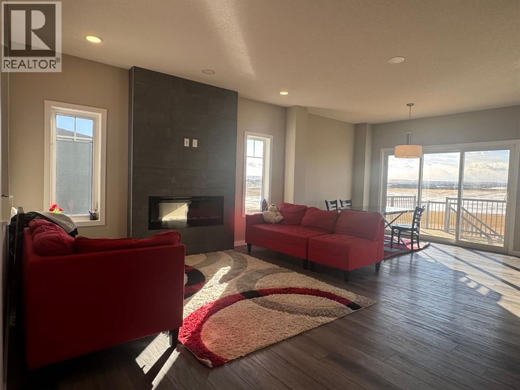 Single Family House for Sale in  Lucas Gardens NW Livingston Calgary 