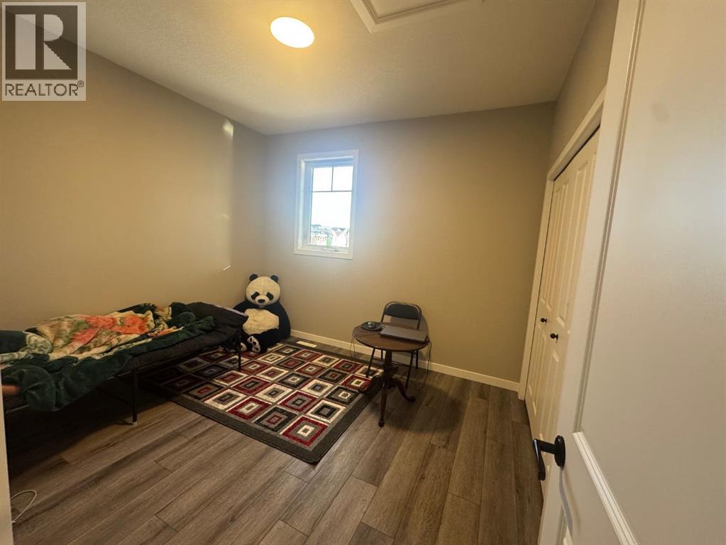 Single Family House for Sale in  Lucas Gardens NW Livingston Calgary 