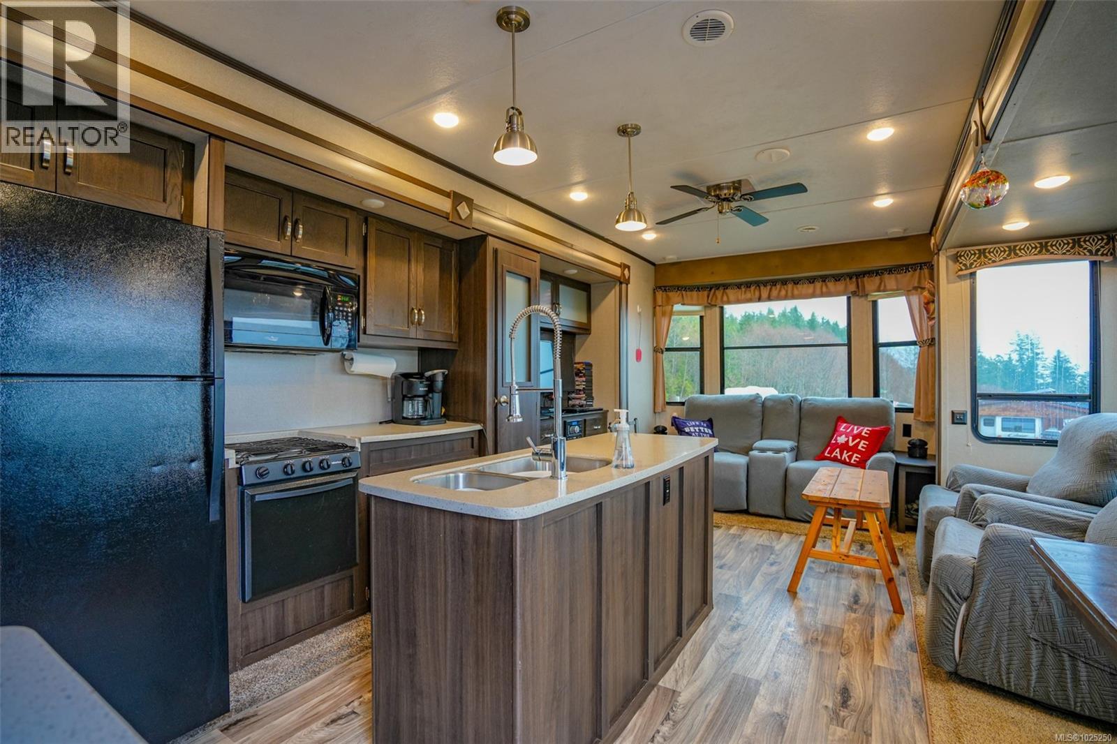 1185 Second Ave - 3