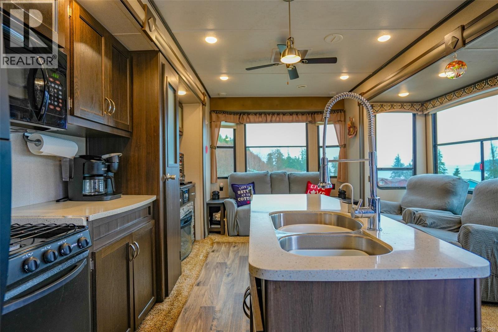 1185 Second Ave, Ucluelet