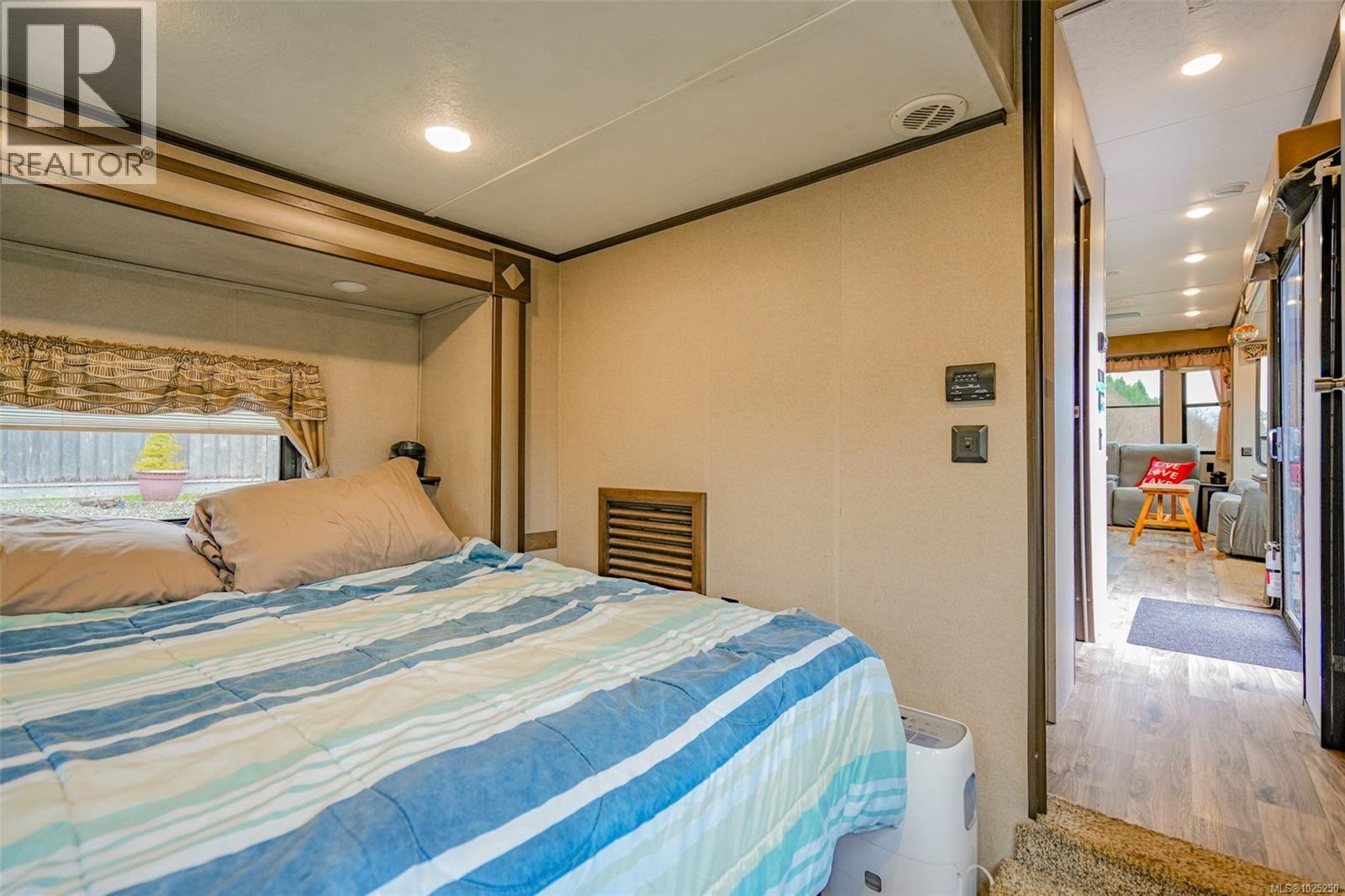 1185 Second Ave, Ucluelet