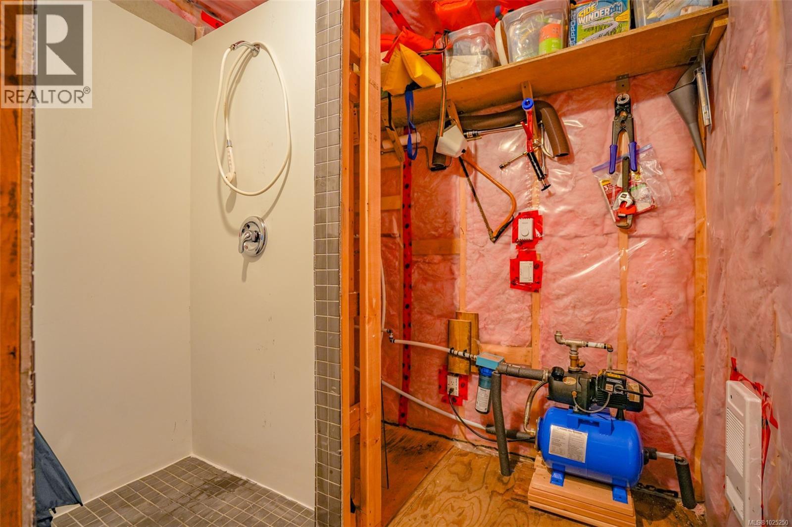 1185 Second Ave, Ucluelet