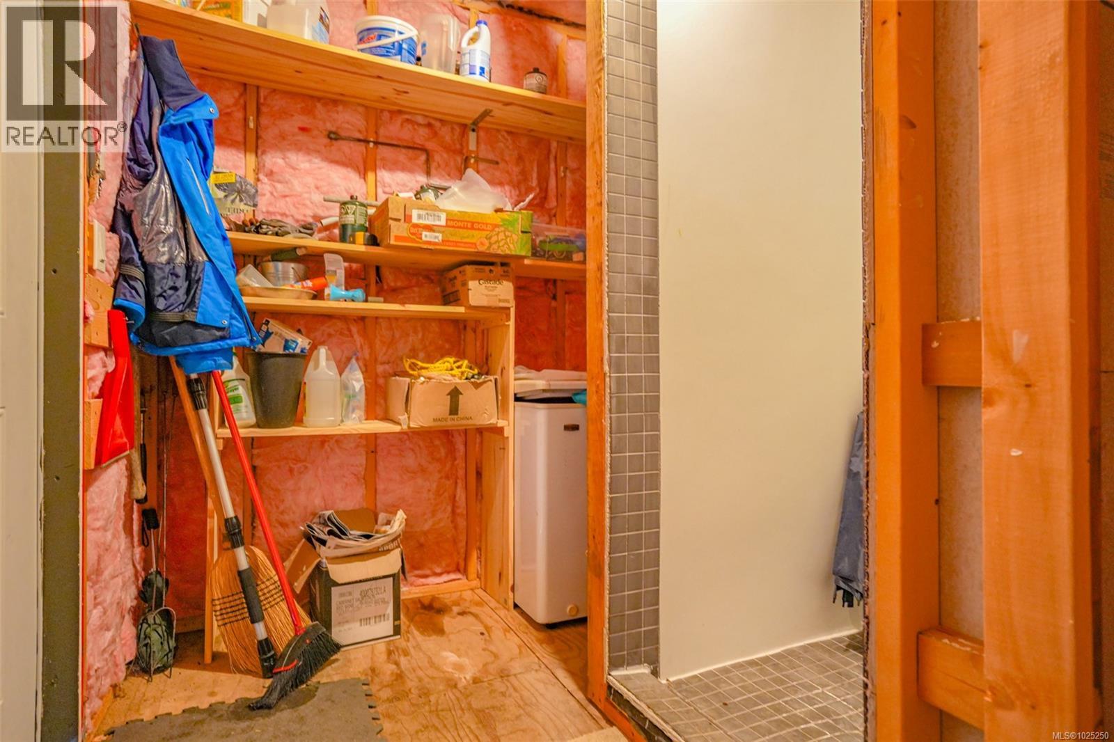 1185 Second Ave, Ucluelet