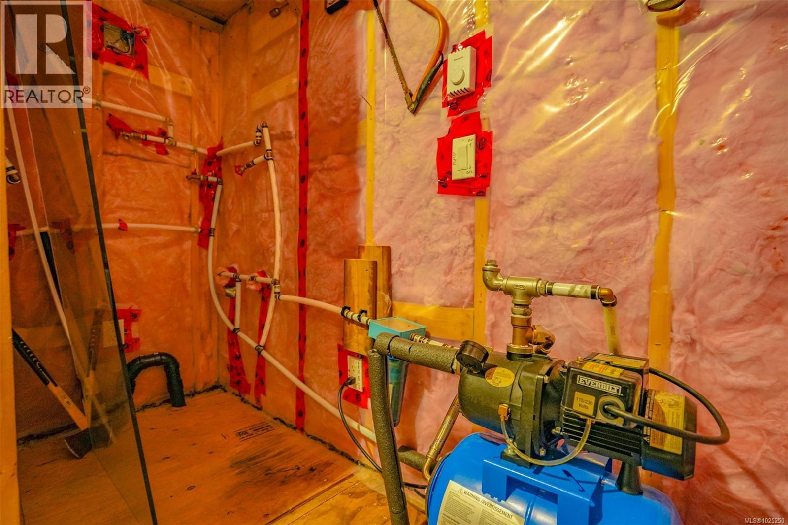 1185 Second Ave, Ucluelet