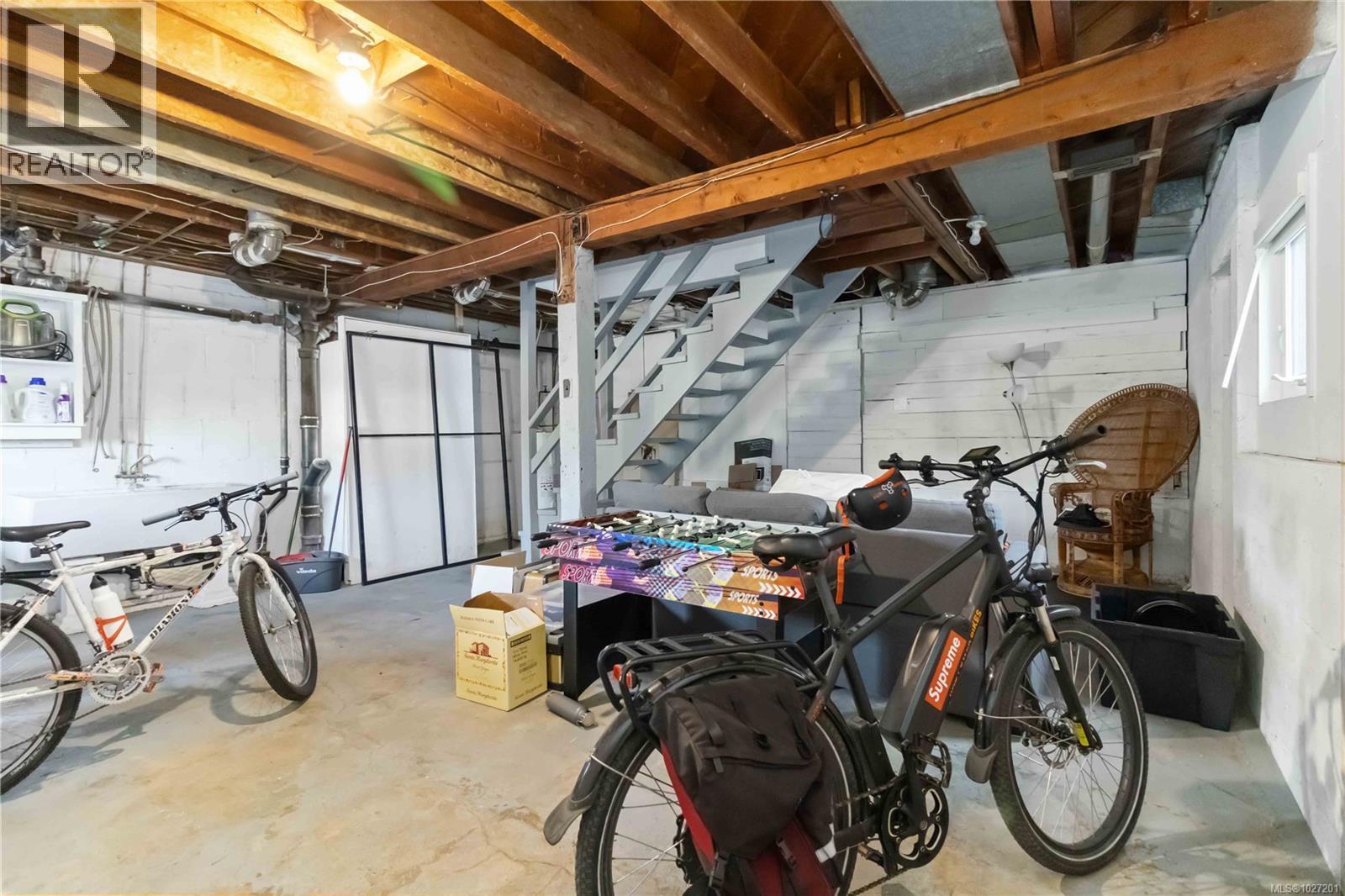 3104-3106 Richmond Rd, Saanich