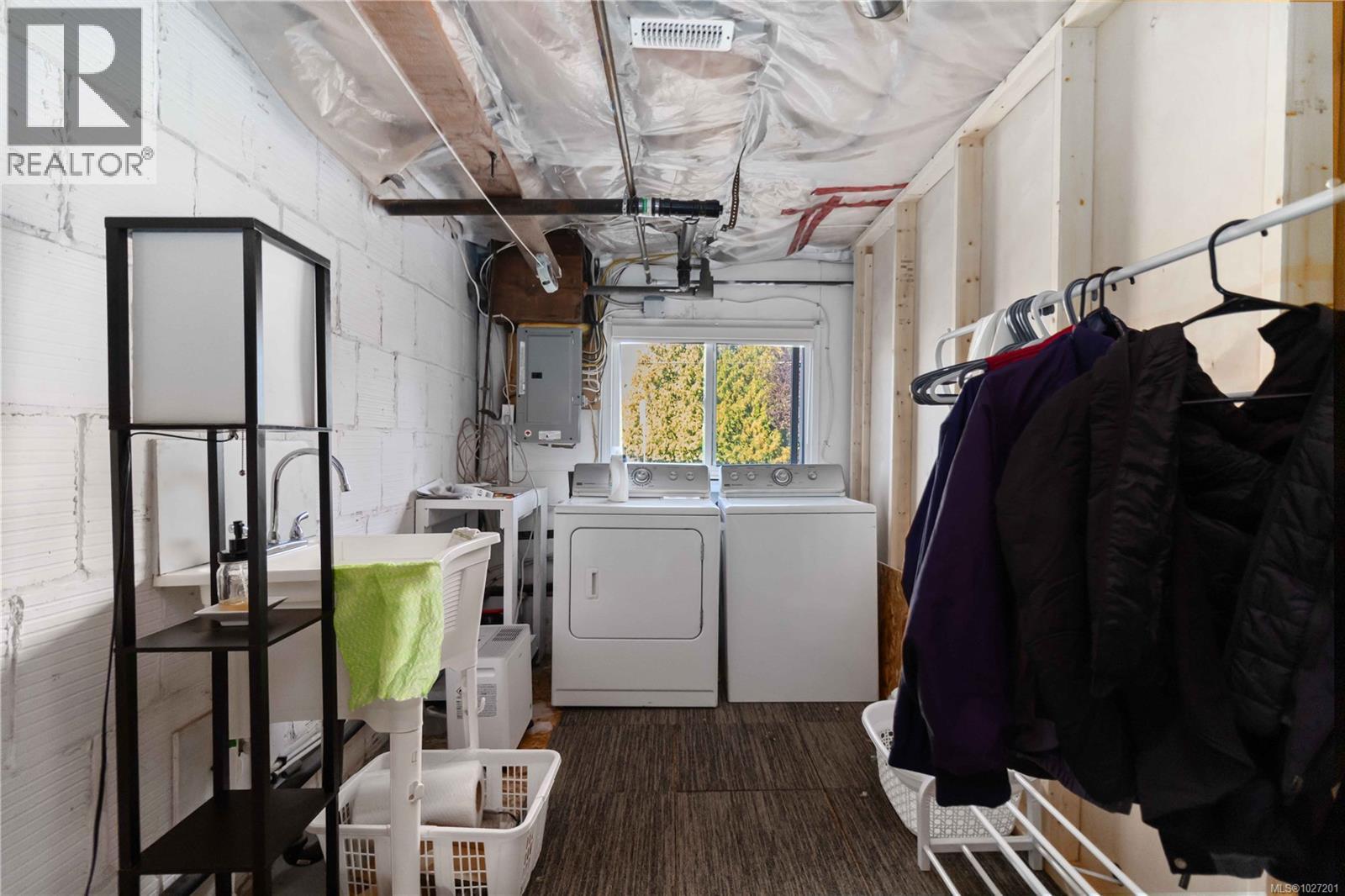 3104-3106 Richmond Rd, Saanich