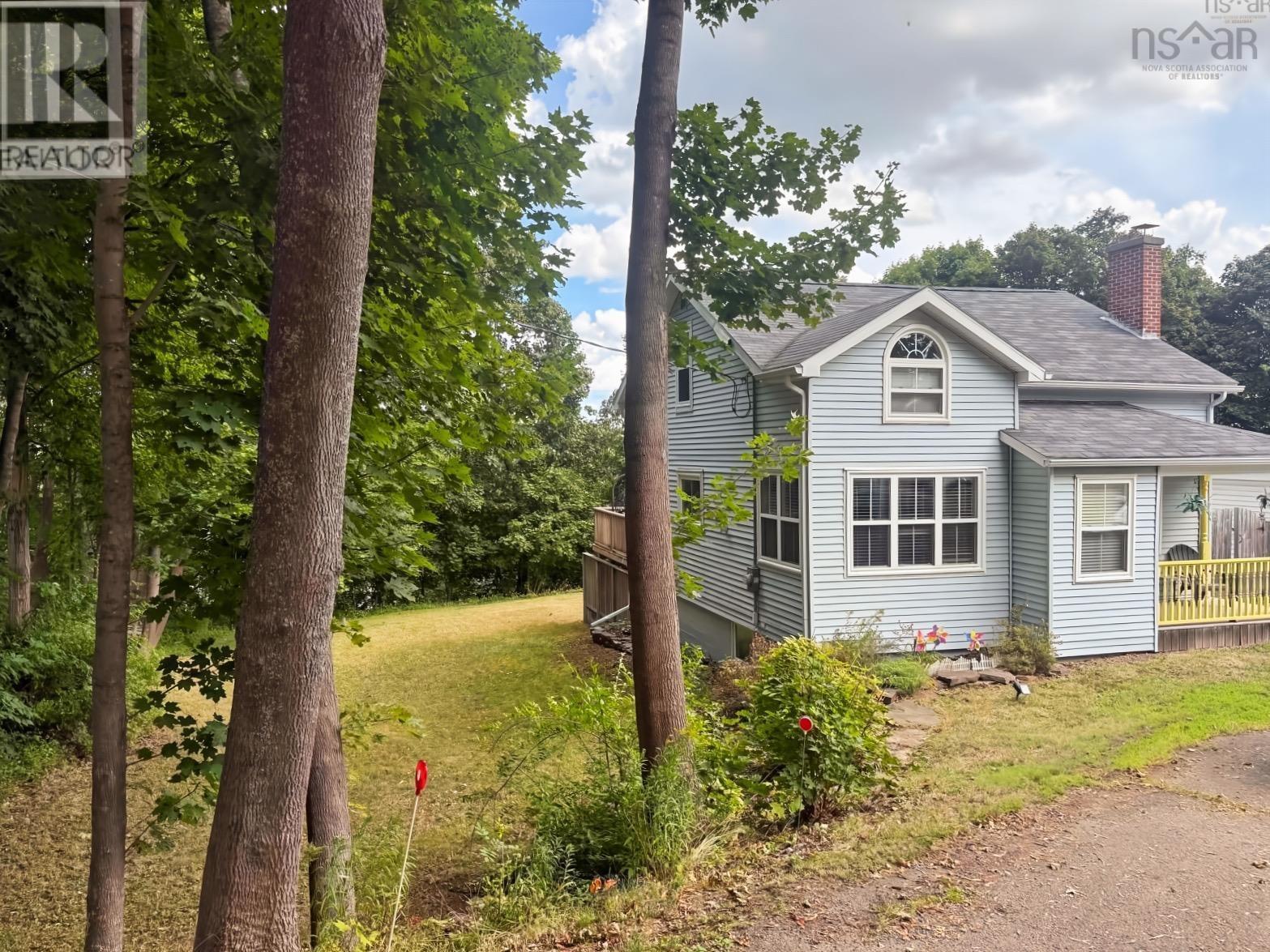 Property photo of 114 Hawthorne Street