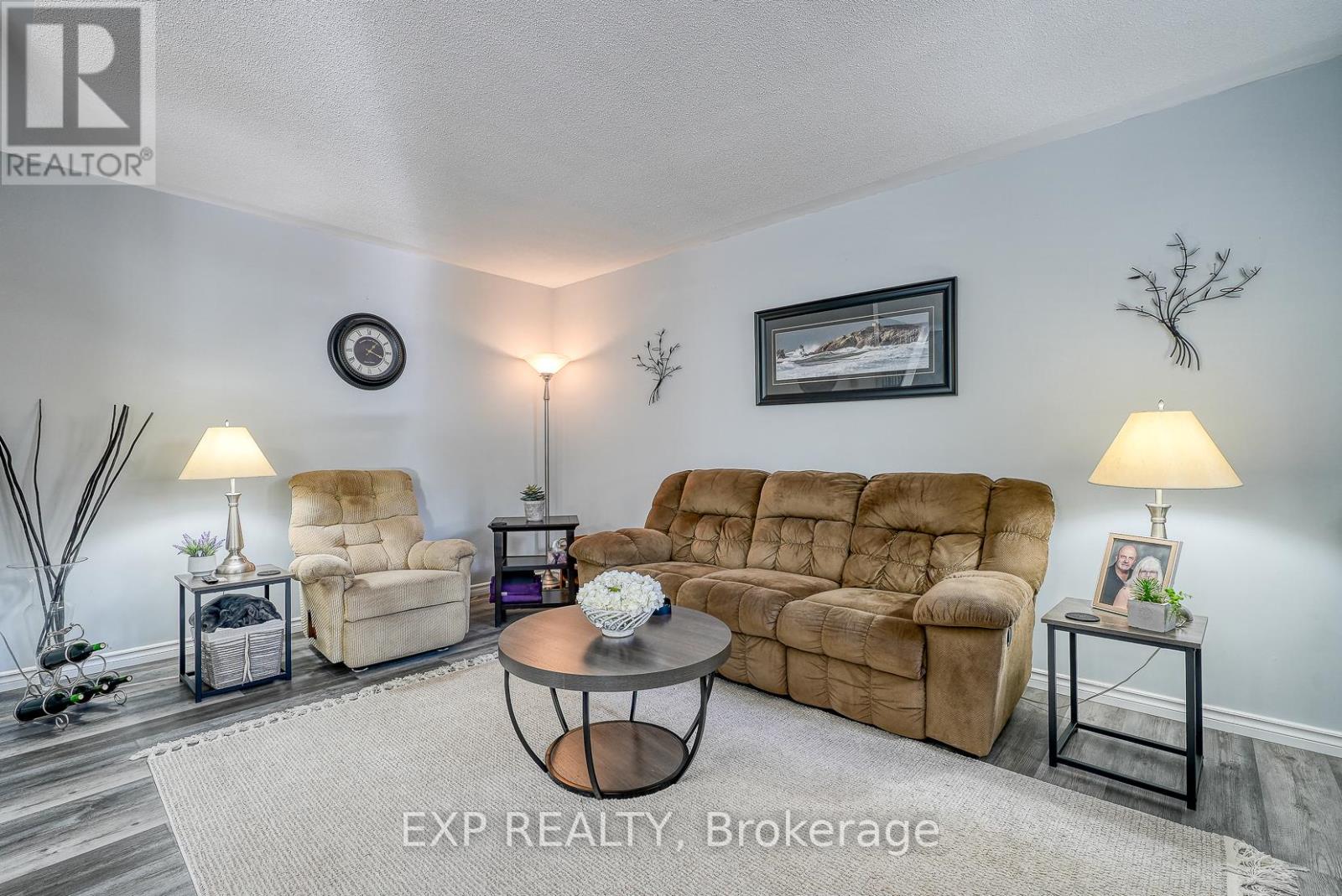 #186 230 CLARKE ROAD - 14