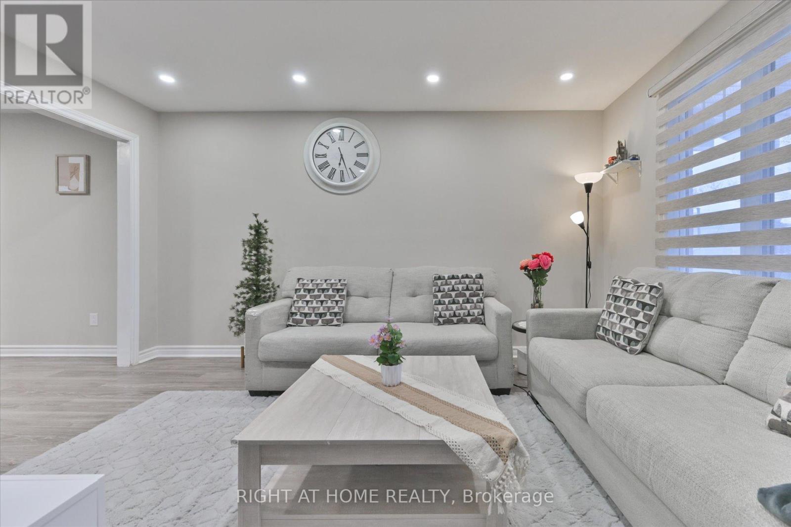 39 DEVONDALE STREET - Photo 5 of 35, Clarington (Courtice), Ontario