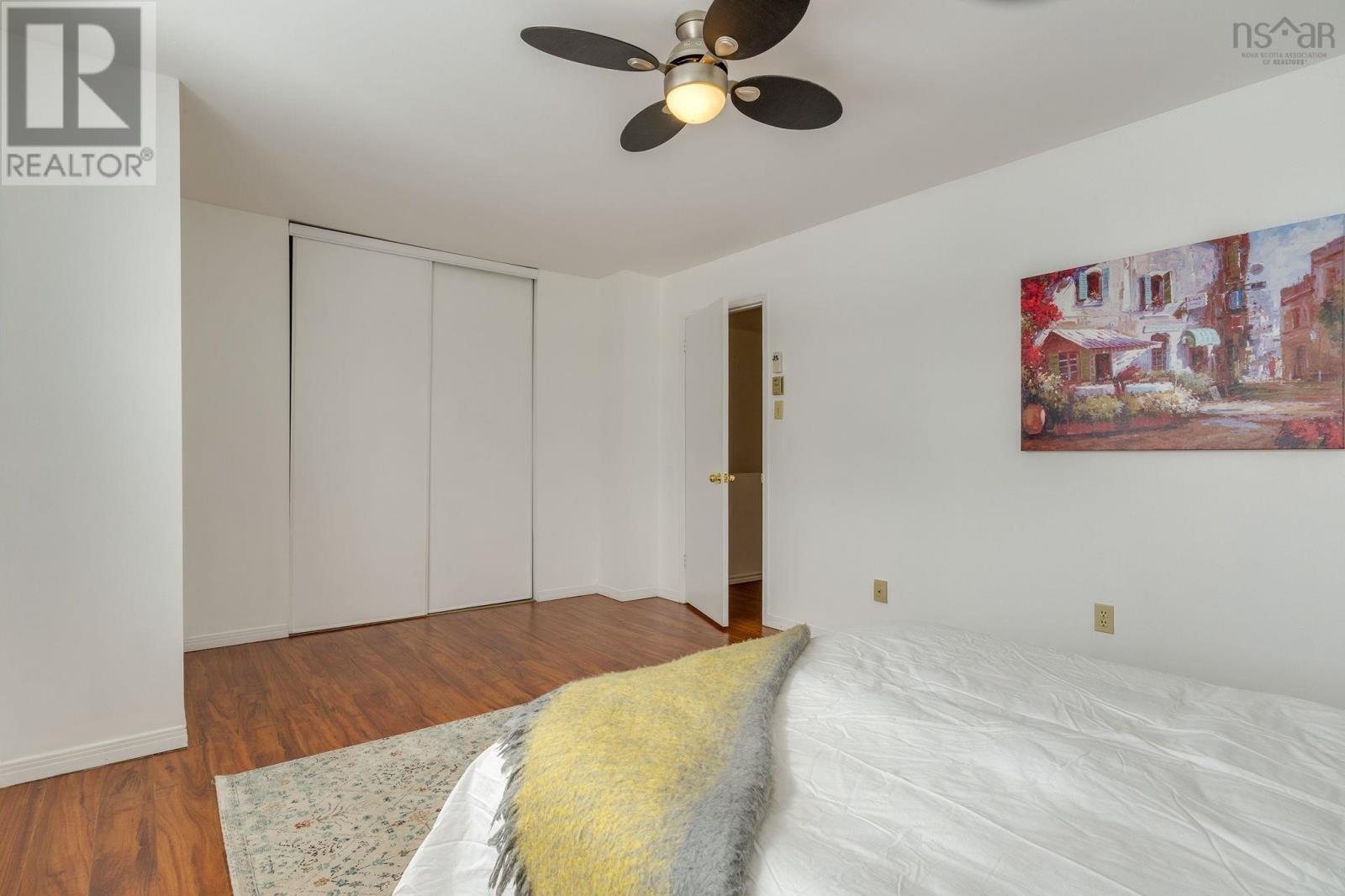 Property 21 of 39 of 87 Chameau Crescent