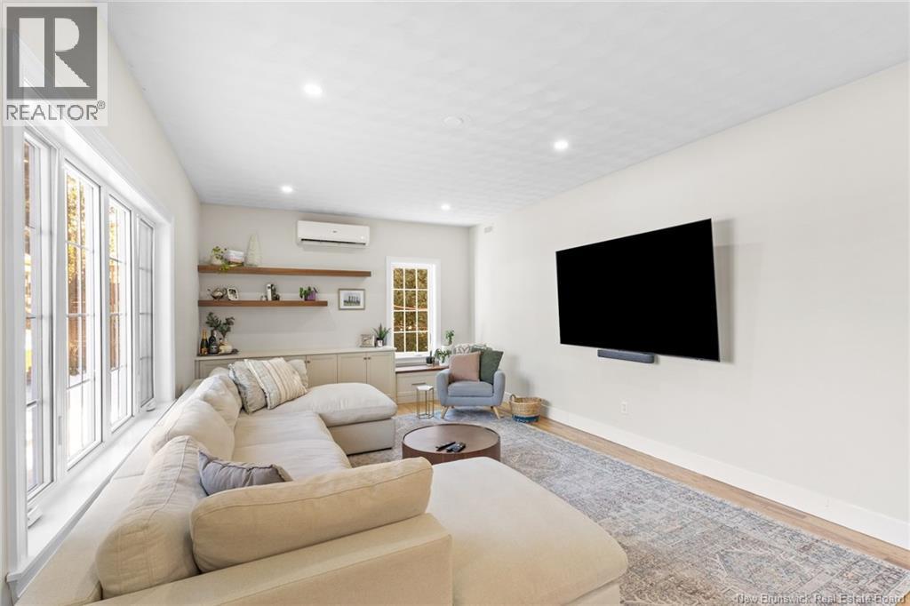 173 WIGGINS DRIVE - 17