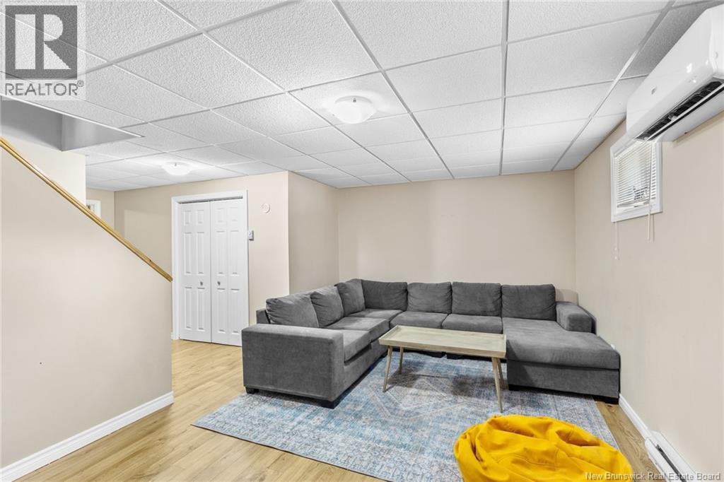 173 WIGGINS DRIVE - 36