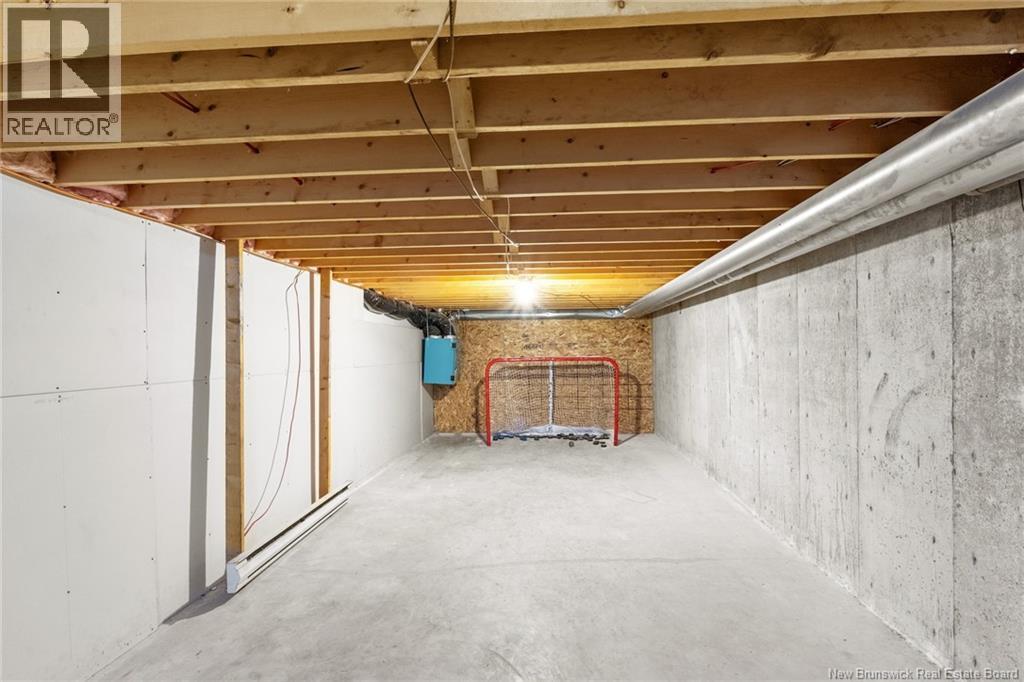 173 WIGGINS DRIVE - 42