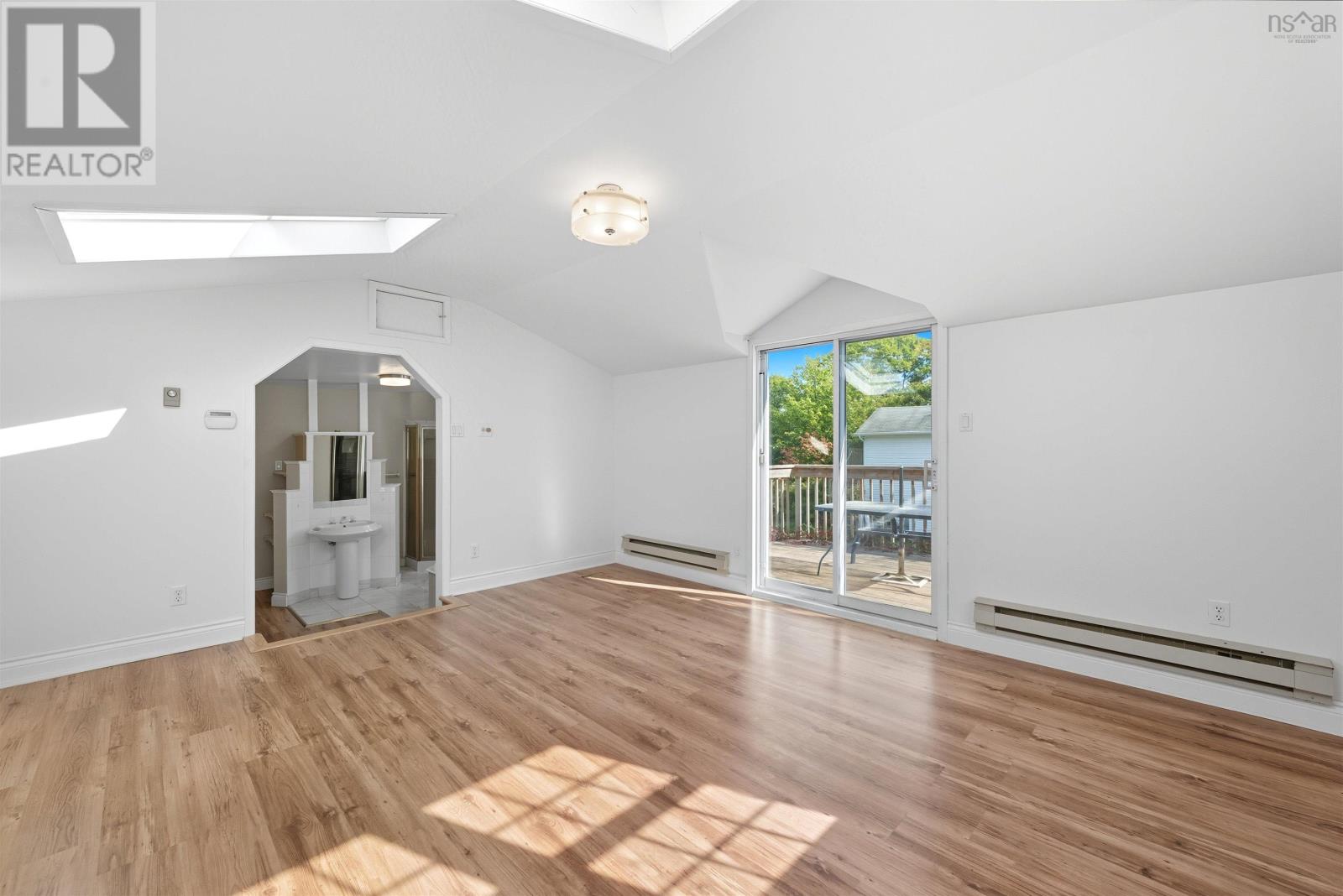 Property 27 of 50 of 206 Lakeview Road