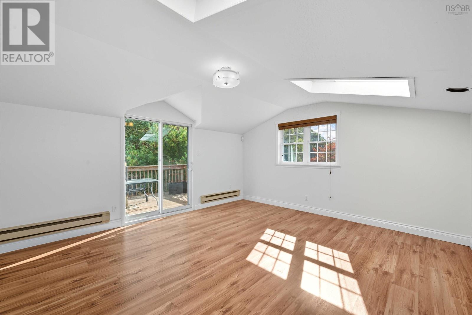 Property 28 of 50 of 206 Lakeview Road